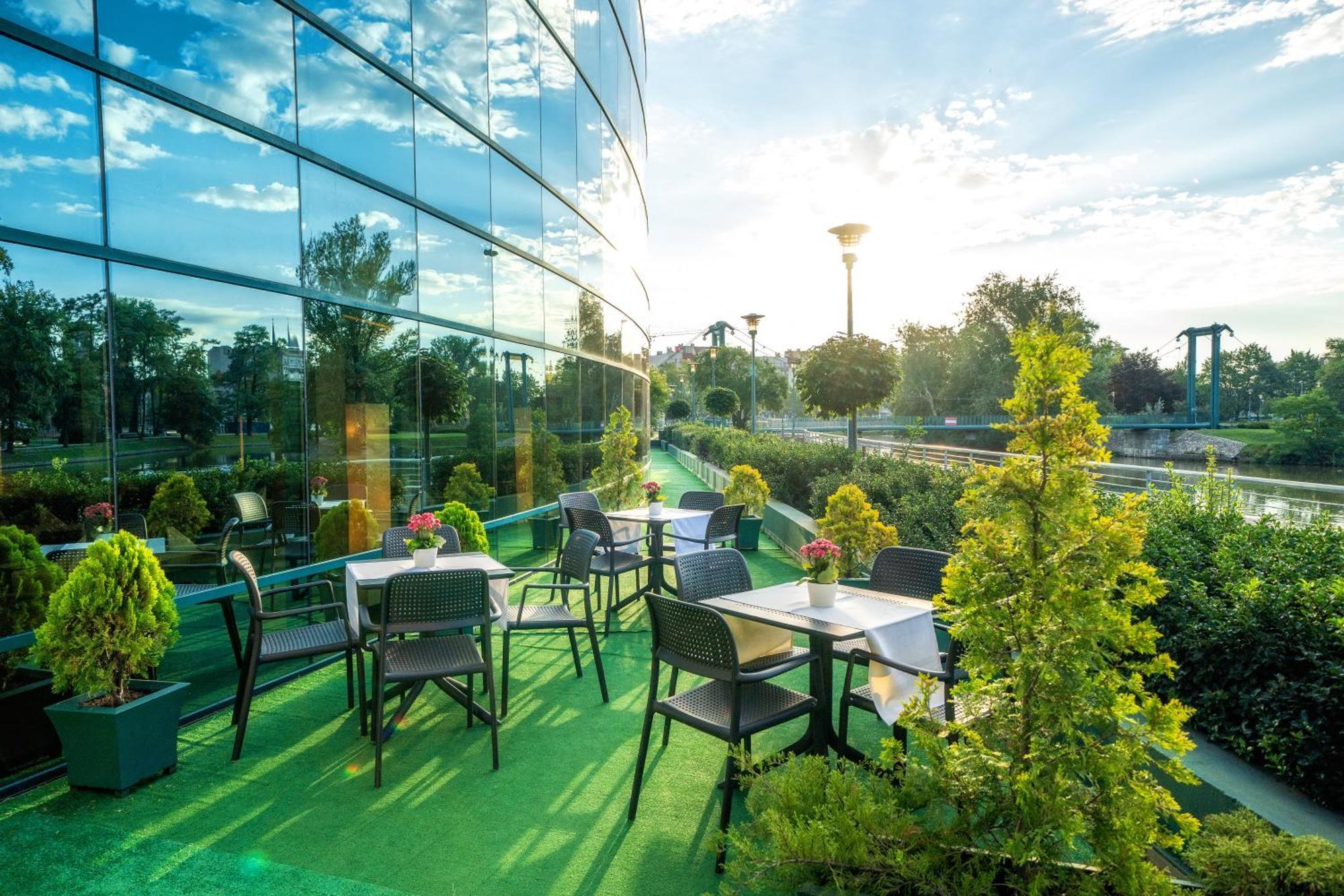 Hotel Hp Park Plaza Breslavia Exterior foto