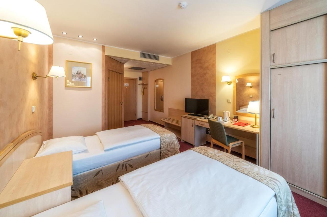 Hotel Hp Park Plaza Breslavia Exterior foto